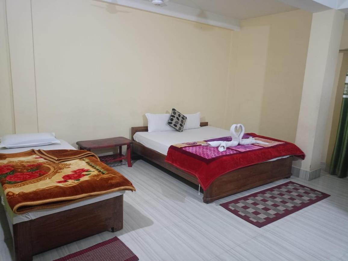 Hotel Kaziranga Holidays Exterior photo